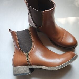 Rocket Dog Brown Boots 9.5